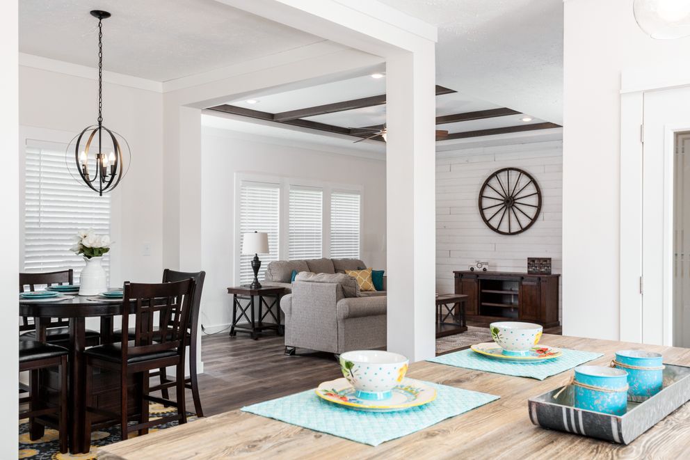 The 1442 CAROLINA SOUTHERN COMFORT Exterior. This Manufactured Mobile Home features 3 bedrooms and 2 baths.