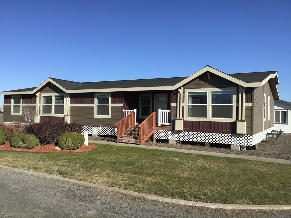 The 9593S         WASHINGTON Exterior. This Manufactured Mobile Home features 3 bedrooms and 3 baths.