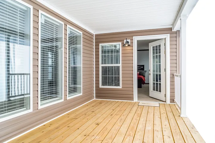 The THE TURNER Exterior. This Manufactured Mobile Home features 3 bedrooms and 2 baths.