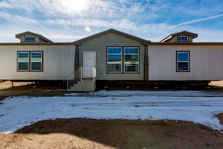 The K2760A Exterior. This Manufactured Mobile Home features 3 bedrooms and 2 baths.