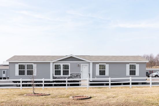 The THE VILLETTE Exterior. This Manufactured Mobile Home features 3 bedrooms and 2 baths.