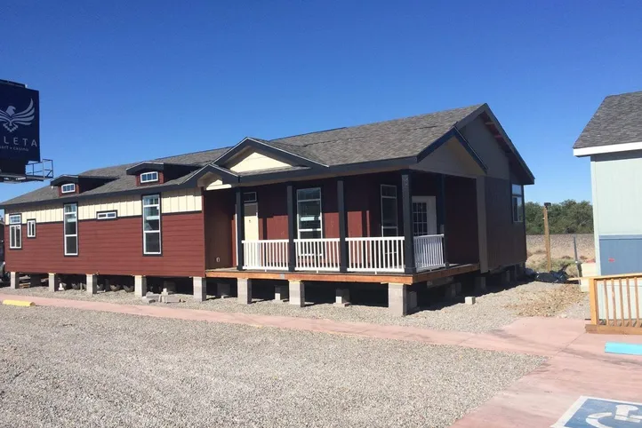 The SUM3068A Exterior. This Manufactured Mobile Home features 3 bedrooms and 2 baths.