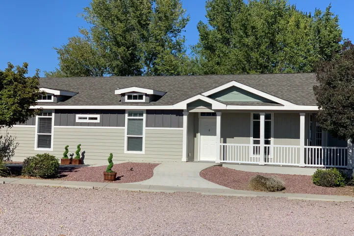 The SUM3068A Exterior. This Manufactured Mobile Home features 3 bedrooms and 2 baths.