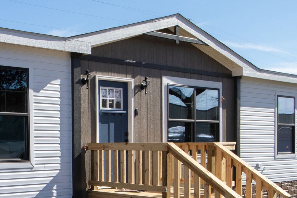The ISABELLA Exterior. This Manufactured Mobile Home features 3 bedrooms and 2 baths.