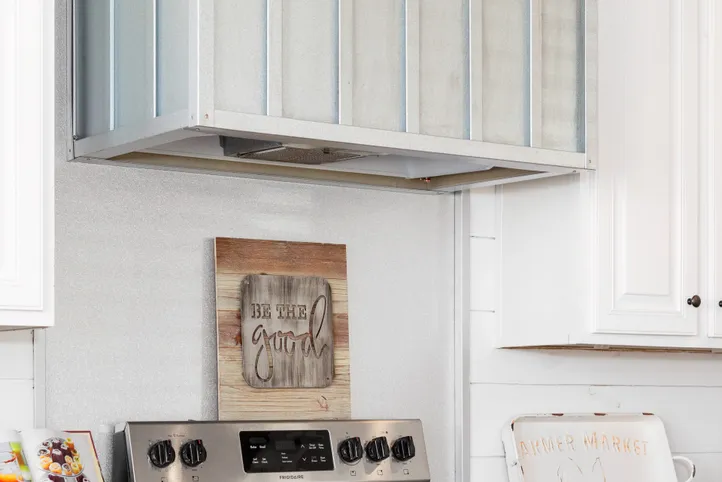 The THE LULABELLE Features. This Manufactured Mobile Home features 4 bedrooms and 3 baths.