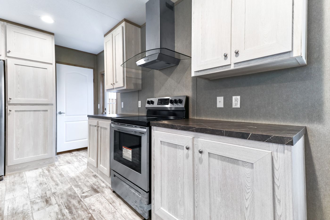 Resolution 16682X Clayton Homes