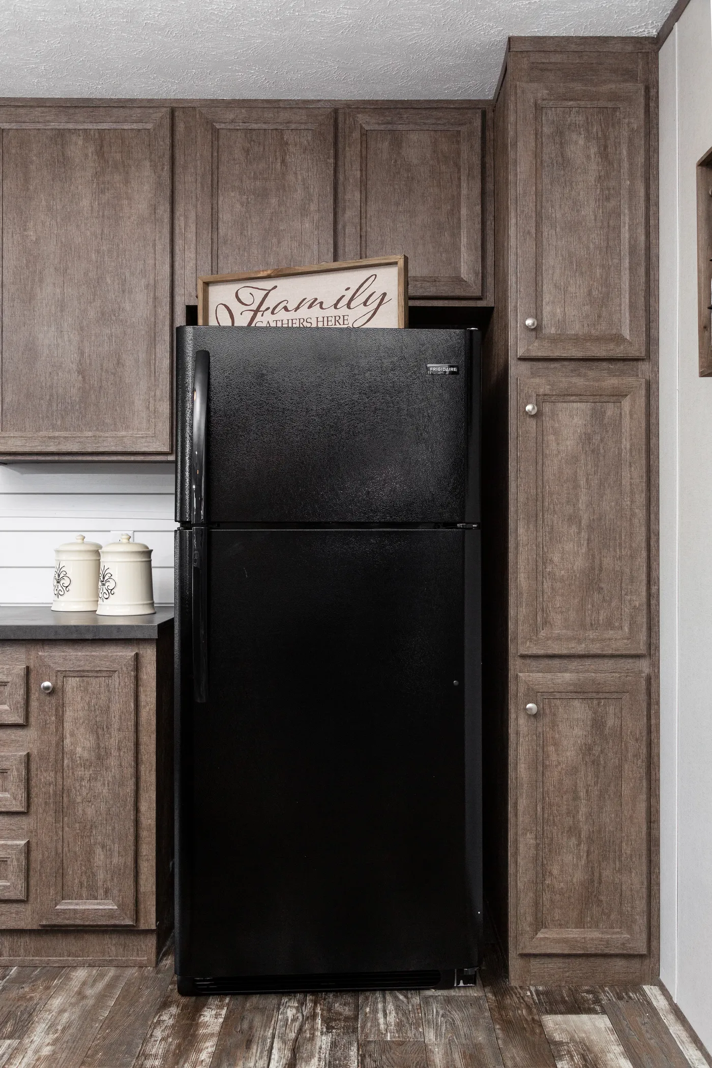 The THE BREEZE Kitchen. This Manufactured Mobile Home features 3 bedrooms and 2 baths.