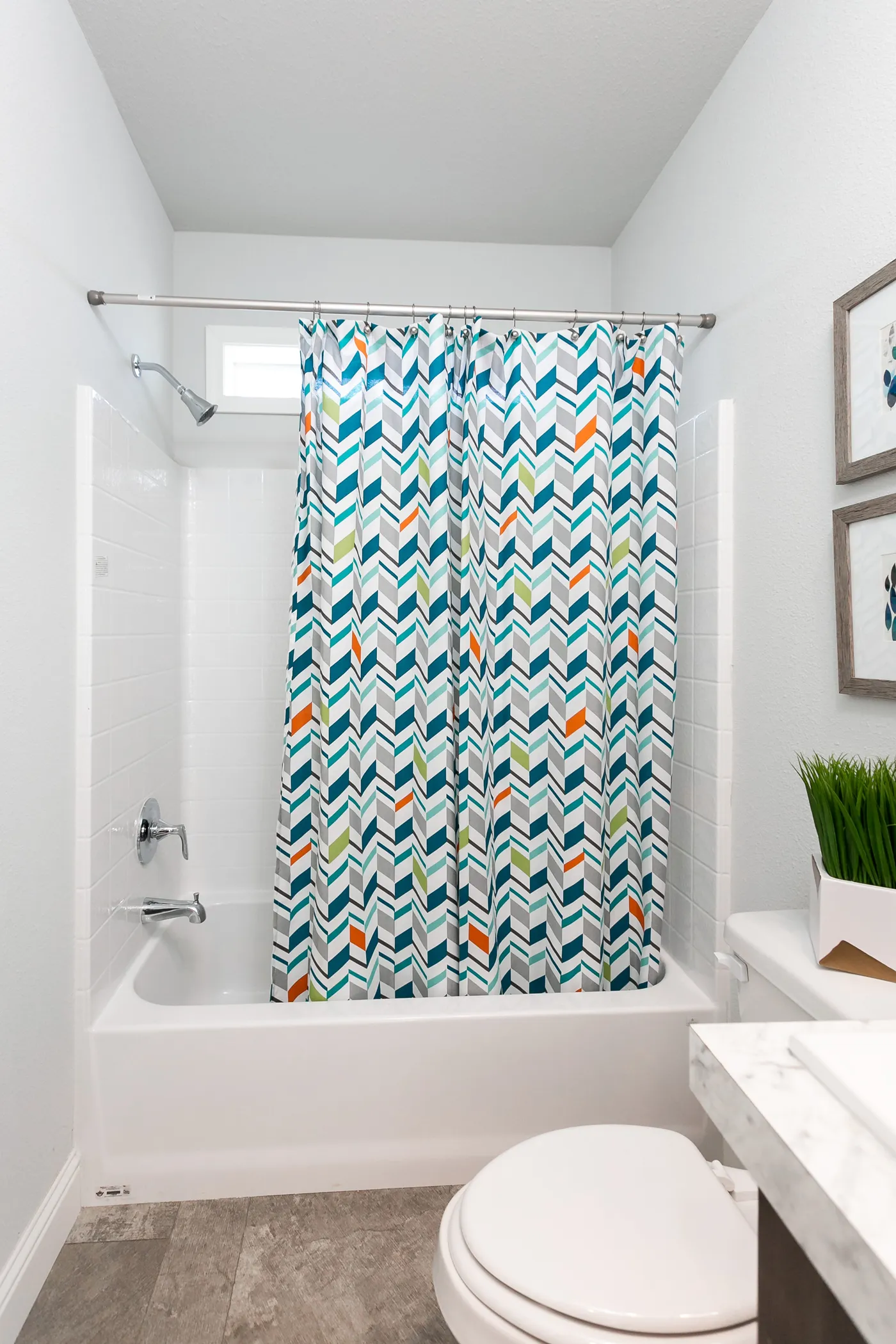 The CORONADO 2458B Guest Bathroom. This Manufactured Mobile Home features 3 bedrooms and 2 baths.