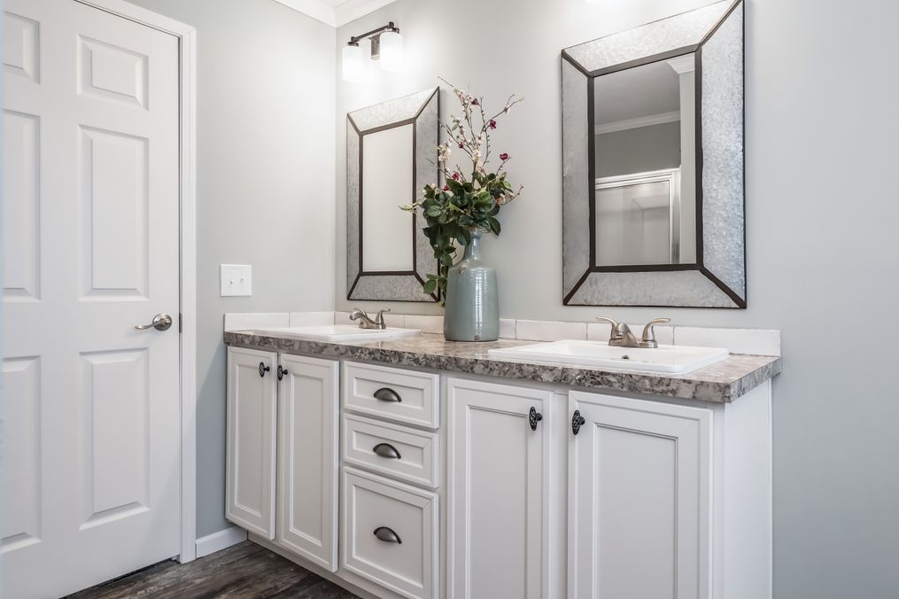 The THE JEFFERSON Primary Bathroom. This Manufactured Mobile Home features 3 bedrooms and 3 baths.