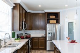 The GE662K Kitchen. This Manufactured Mobile Home features 4 bedrooms and 2 baths.