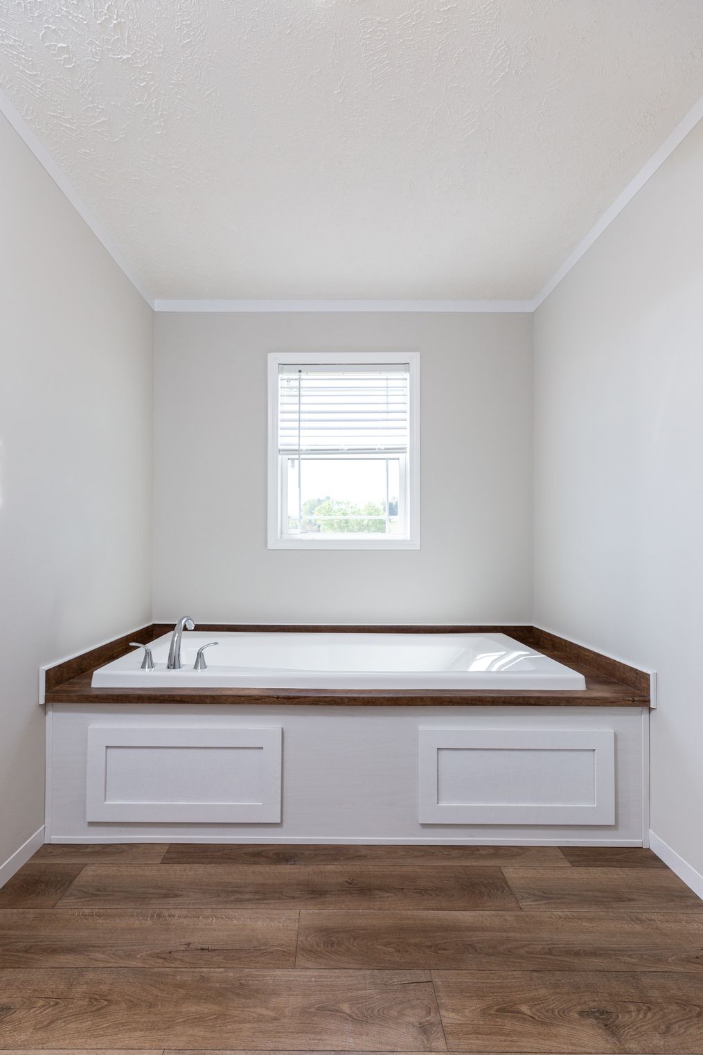 The REMINGTON Primary Bathroom. This Manufactured Mobile Home features 3 bedrooms and 2 baths.