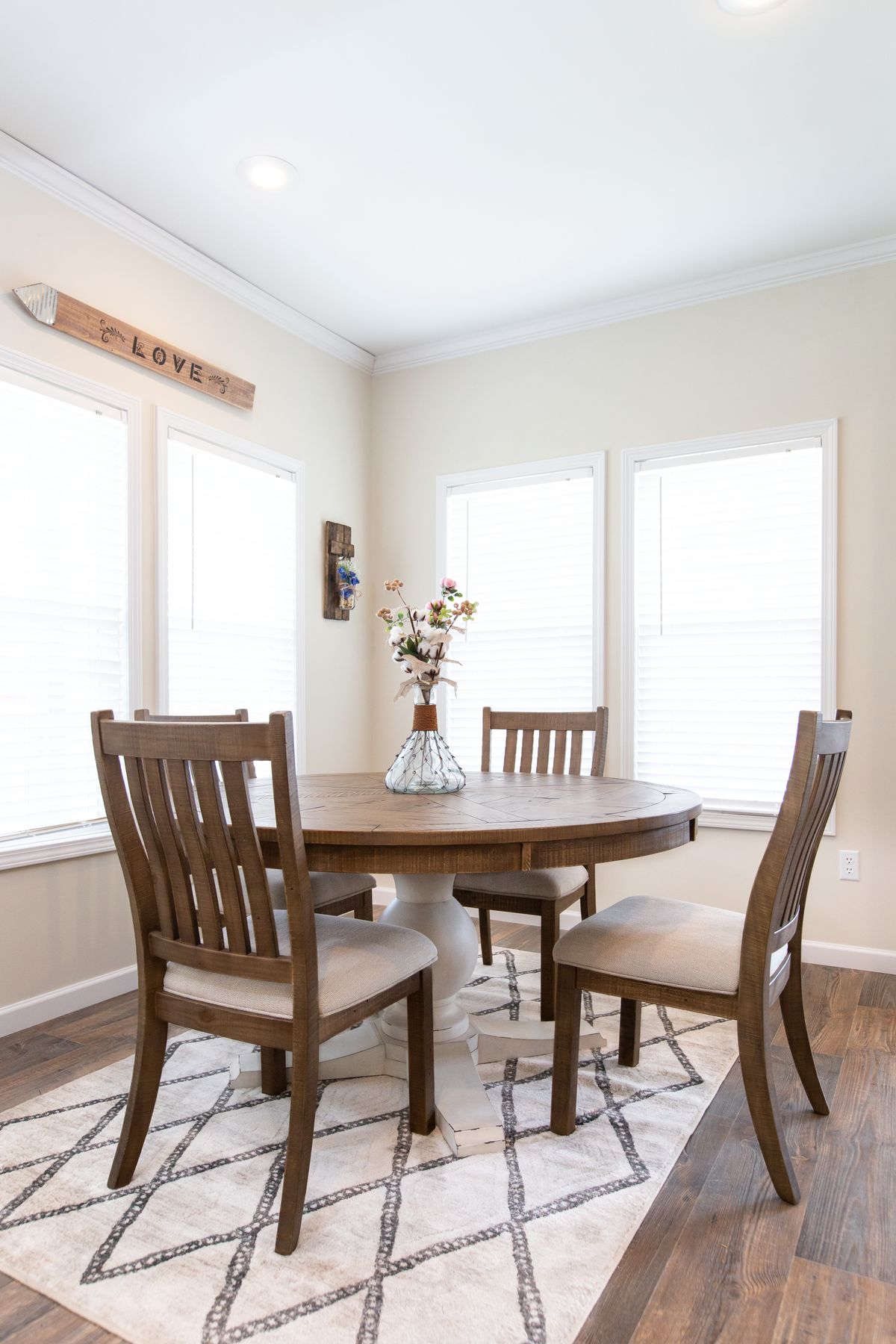 27ELN32764BH SOUTHERN CHARM 4 BR « Norris Homes