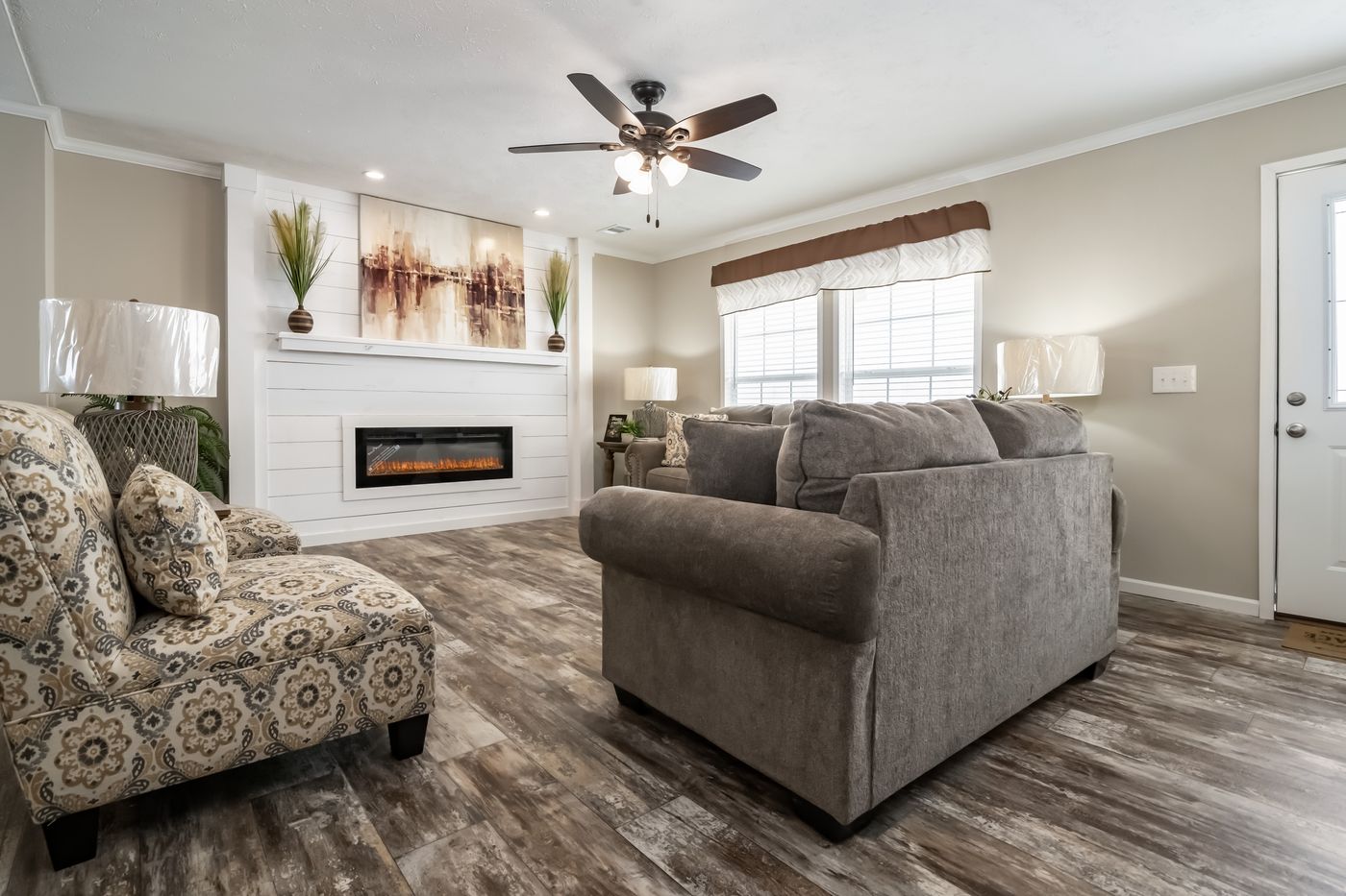 8ccda8ae-c284-41d0-ba98-