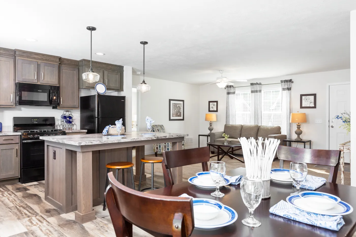 The SOMERSET DR 5228-MS012 SECT Living Room. This Manufactured Mobile Home features 3 bedrooms and 2 baths.