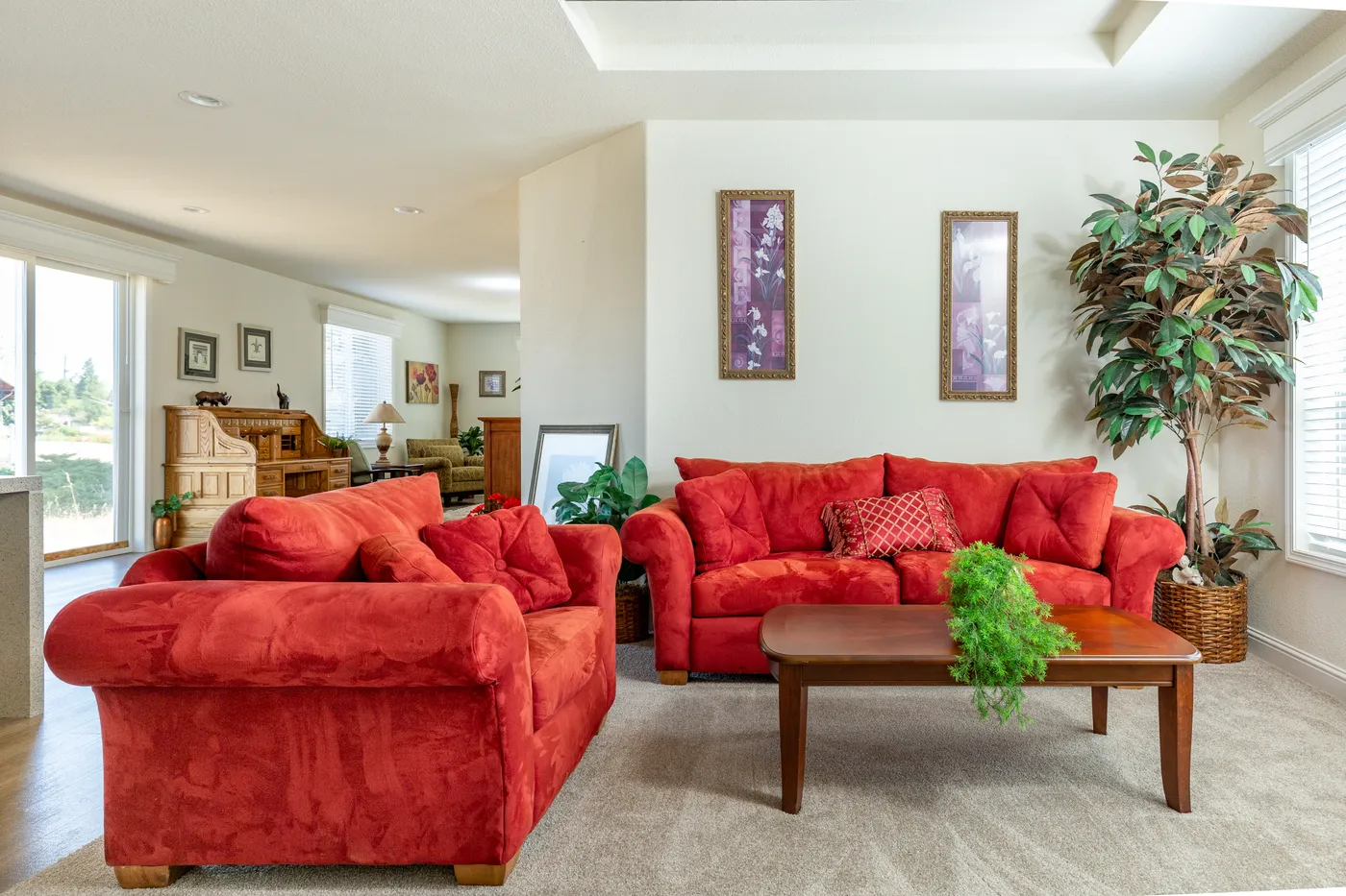 The CORONADO 2458C Living Room. This Manufactured Mobile Home features 3 bedrooms and 2 baths.