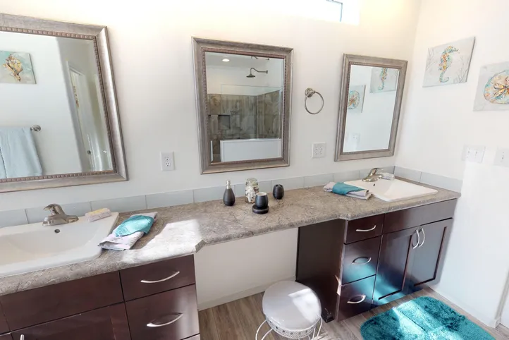 The SUM3068A Primary Bathroom. This Manufactured Mobile Home features 3 bedrooms and 2 baths.