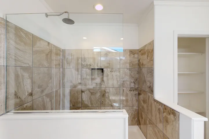 The SUM3068A Primary Bathroom. This Manufactured Mobile Home features 3 bedrooms and 2 baths.