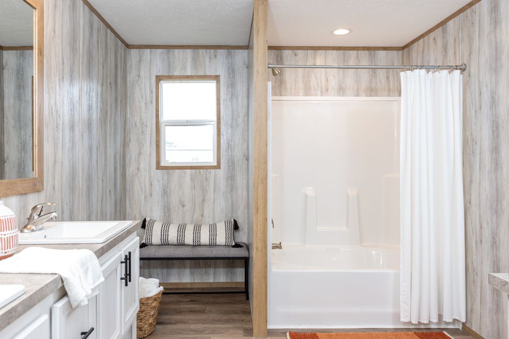 The RIO Master Bathroom. This Manufactured Mobile Home features 3 bedrooms and 2 baths.