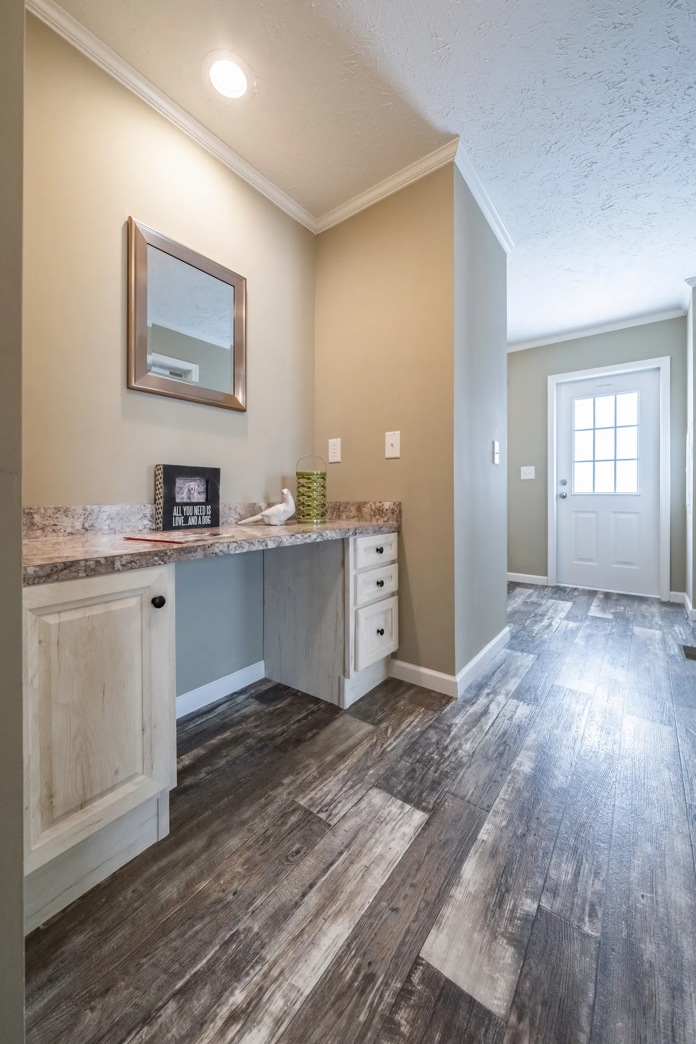 The 4608 ROCKETEER 5628 Study Nook. This Manufactured Mobile Home features 3 bedrooms and 2 baths.