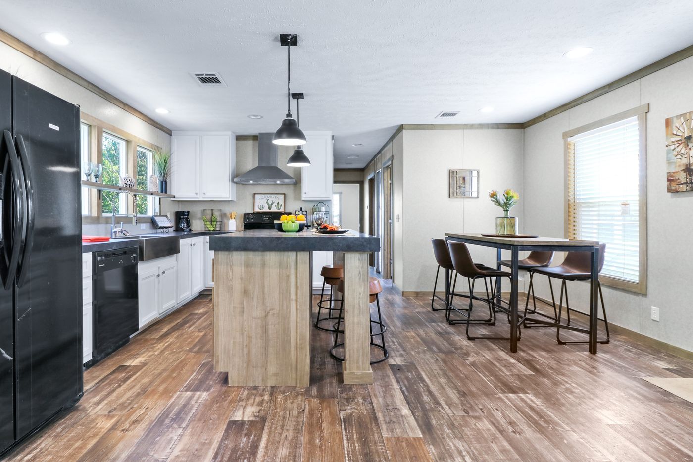 Flex Condo 18803B Clayton Homes