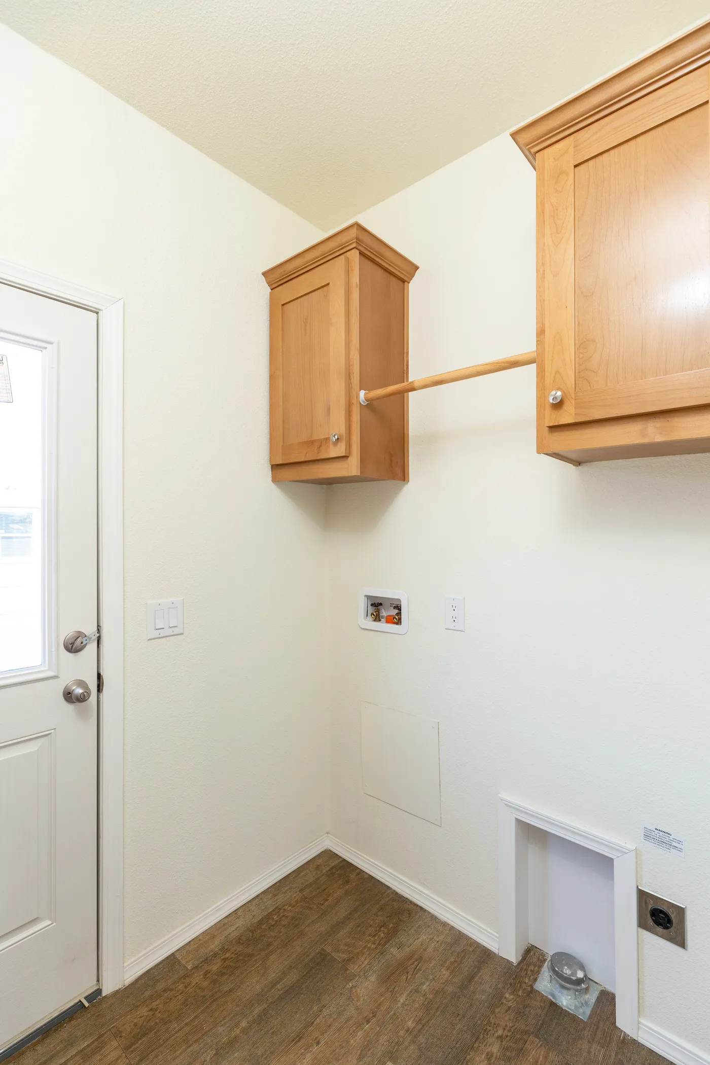The FAIRPOINT 20523B Utility Room. This Manufactured Mobile Home features 3 bedrooms and 2 baths.