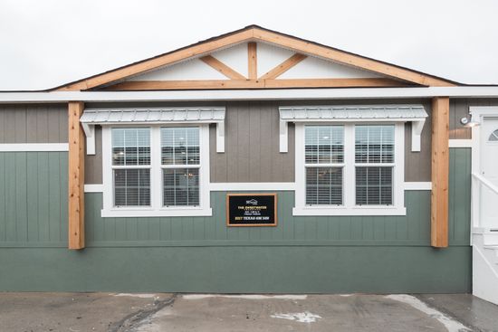 The THE SWEETWATER Exterior. This Manufactured Mobile Home features 4 bedrooms and 2 baths.