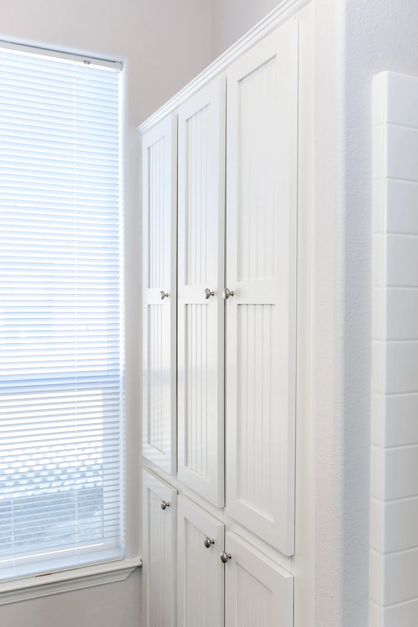 The ING681F EUCALYPTUS   (FULL) GW Features. This Manufactured Mobile Home features 3 bedrooms and 2 baths.