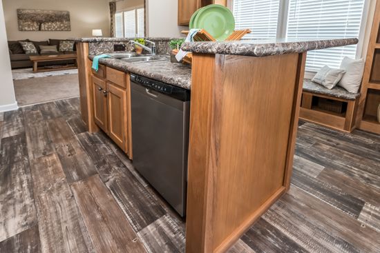 The 2914 HERITAGE Kitchen. This Manufactured Mobile Home features 3 bedrooms and 2 baths.
