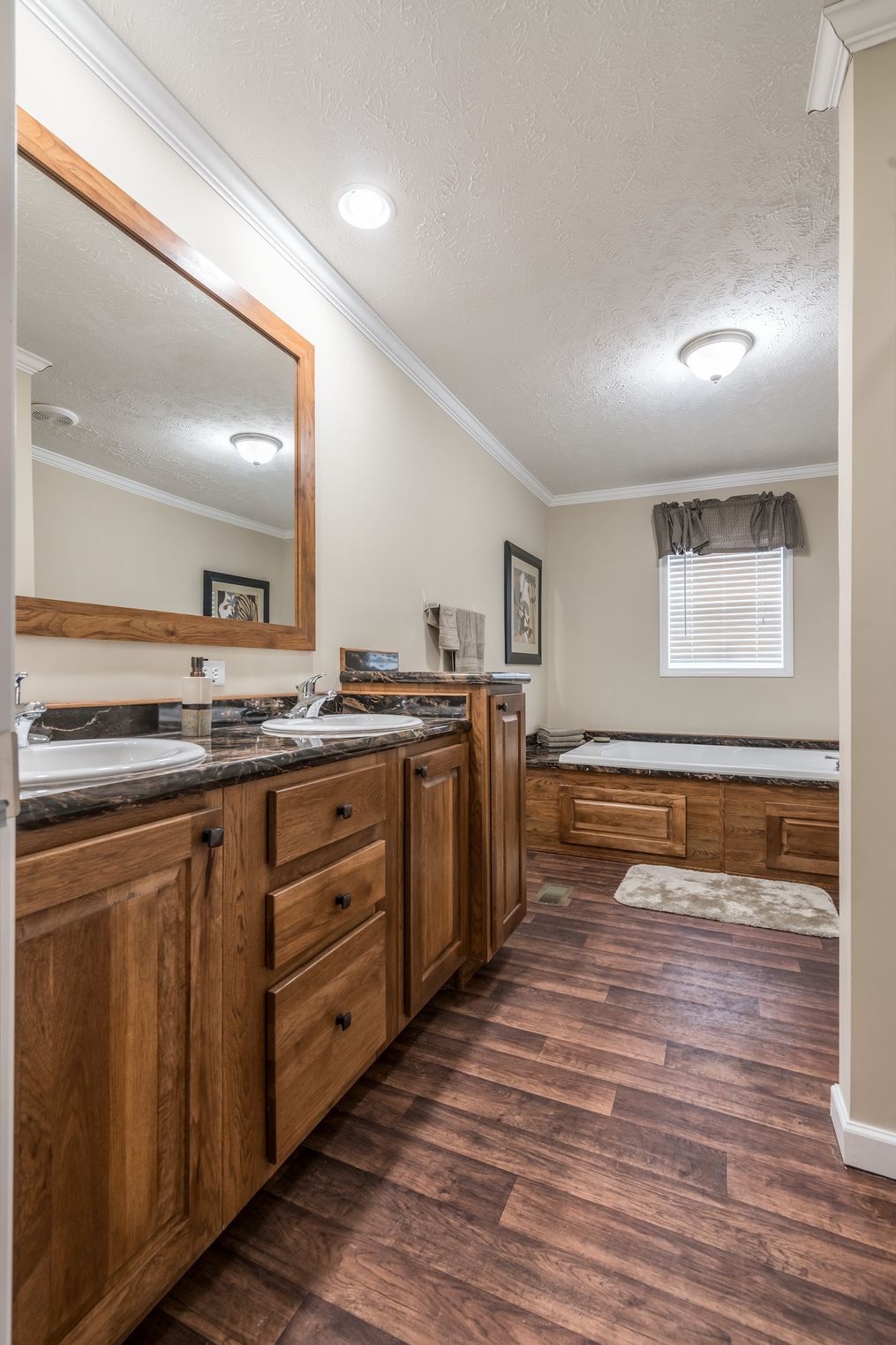 The BROOKLINE FLEX Master Bathroom. This Manufactured Mobile Home features 4 bedrooms and 2 baths.