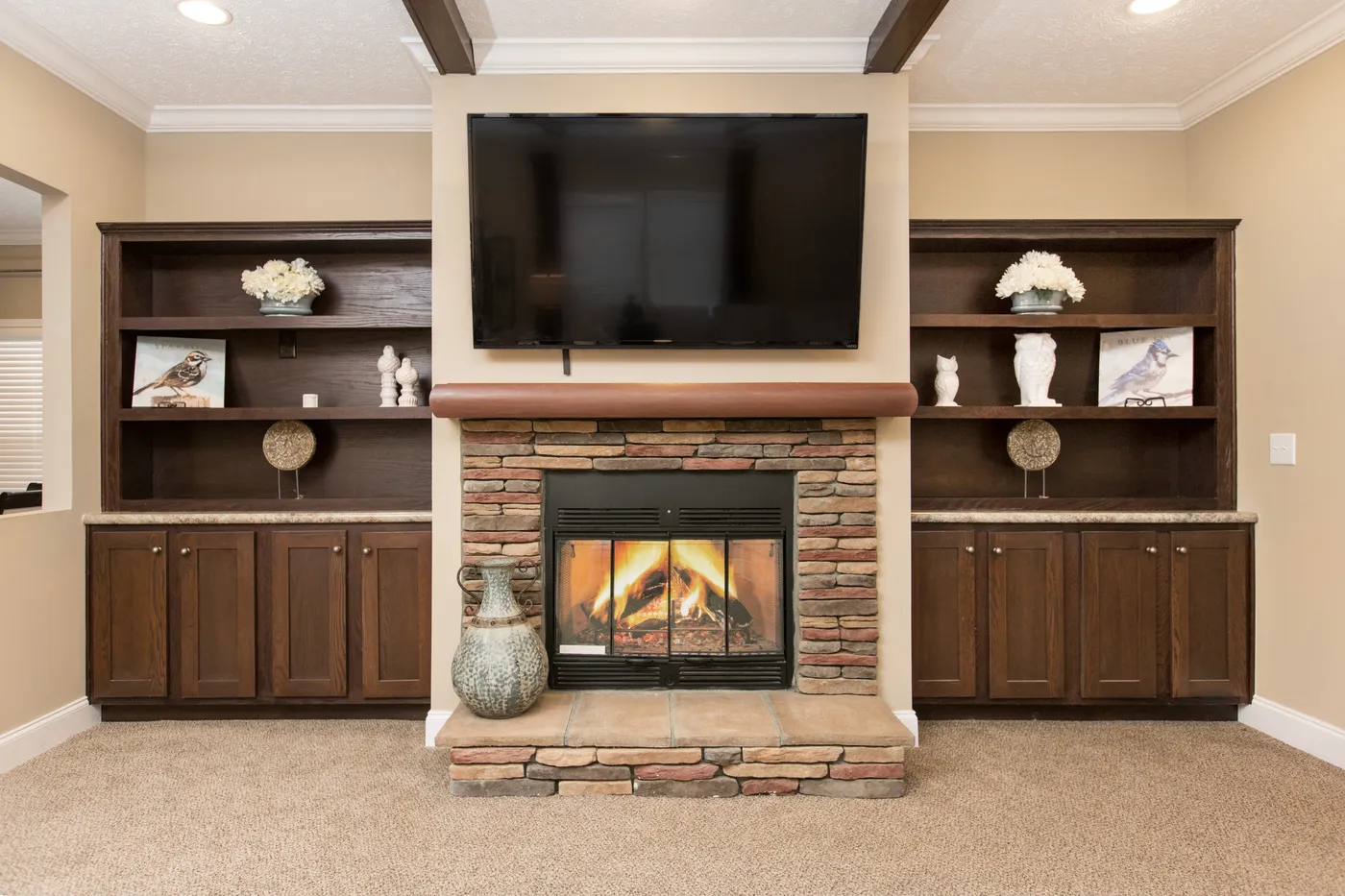 The J533 MOD Living Room. This Manufactured Mobile Home features 3 bedrooms and 2 baths.