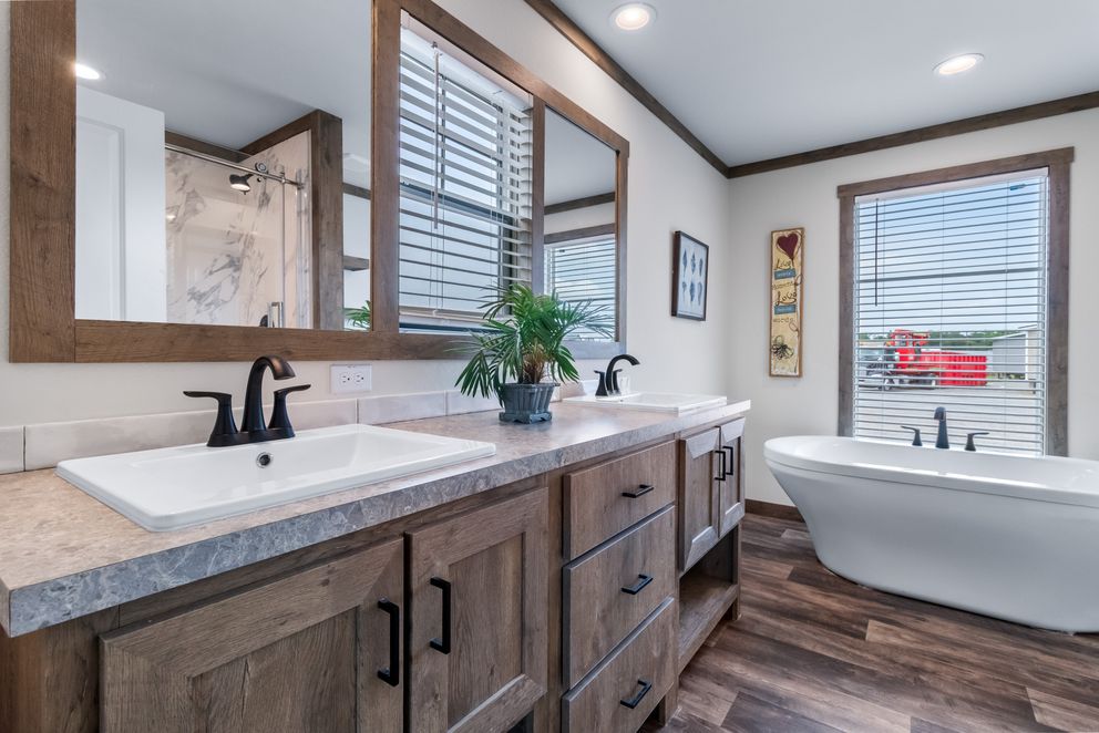 The ISABELLA Exterior. This Manufactured Mobile Home features 3 bedrooms and 2 baths.