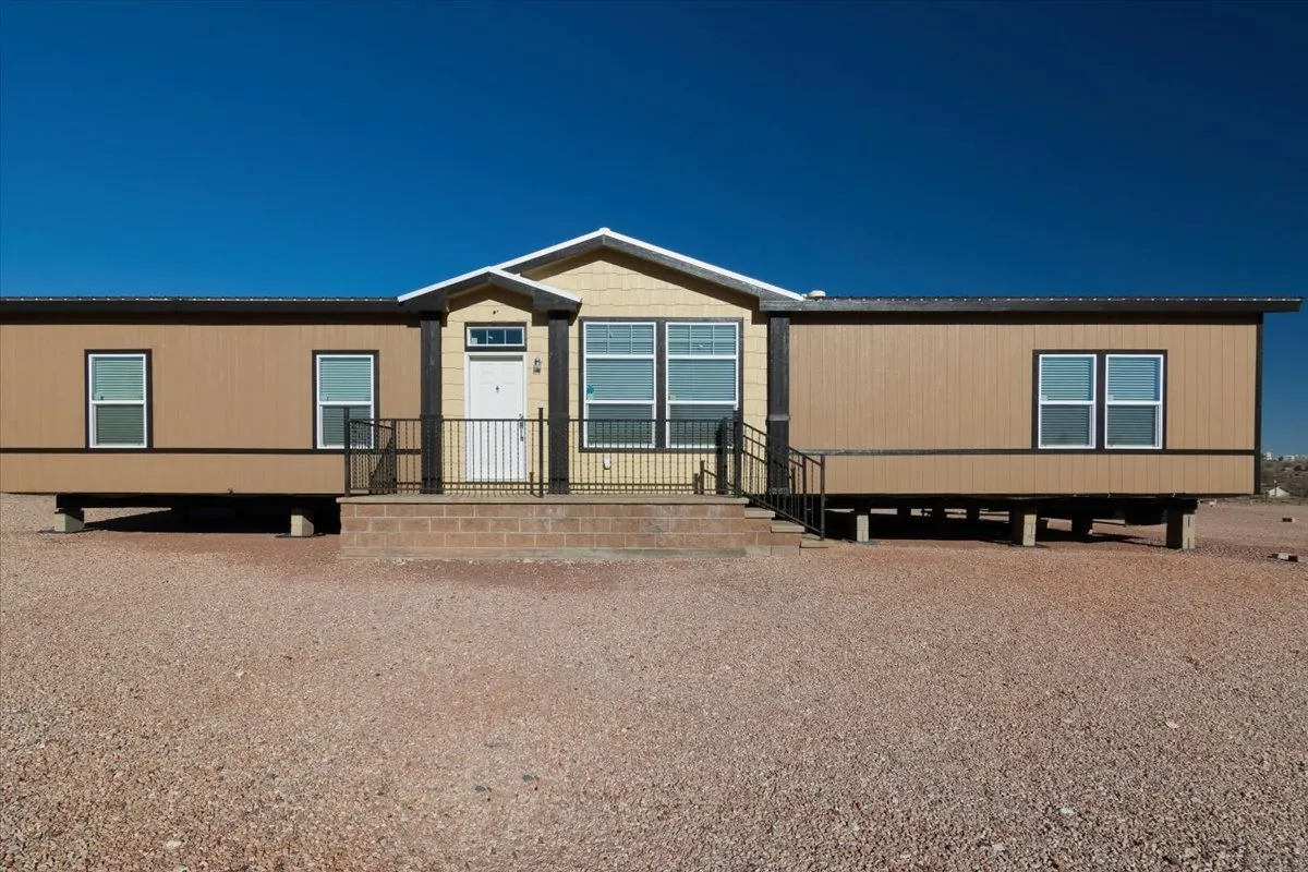 The TU3068A Exterior. This Manufactured Mobile Home features 4 bedrooms and 2 baths.
