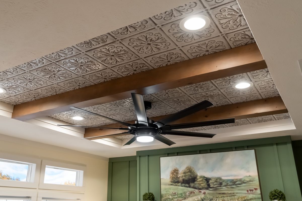 The THE ROCKING CHAIR Exterior. This Manufactured Mobile Home features 3 bedrooms and 2 baths.