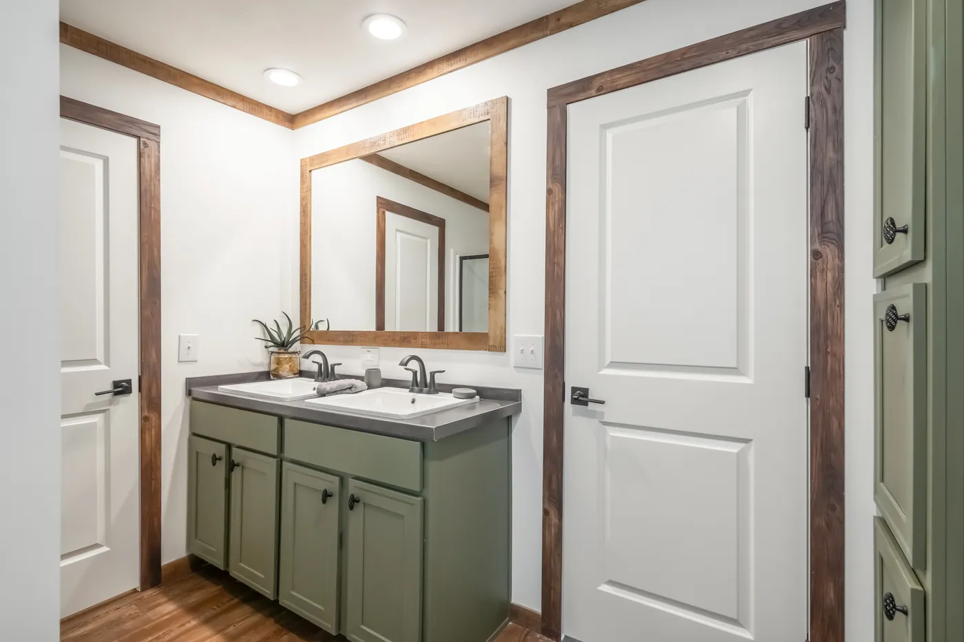 The THE HALSEY Exterior. This Manufactured Mobile Home features 3 bedrooms and 2 baths.