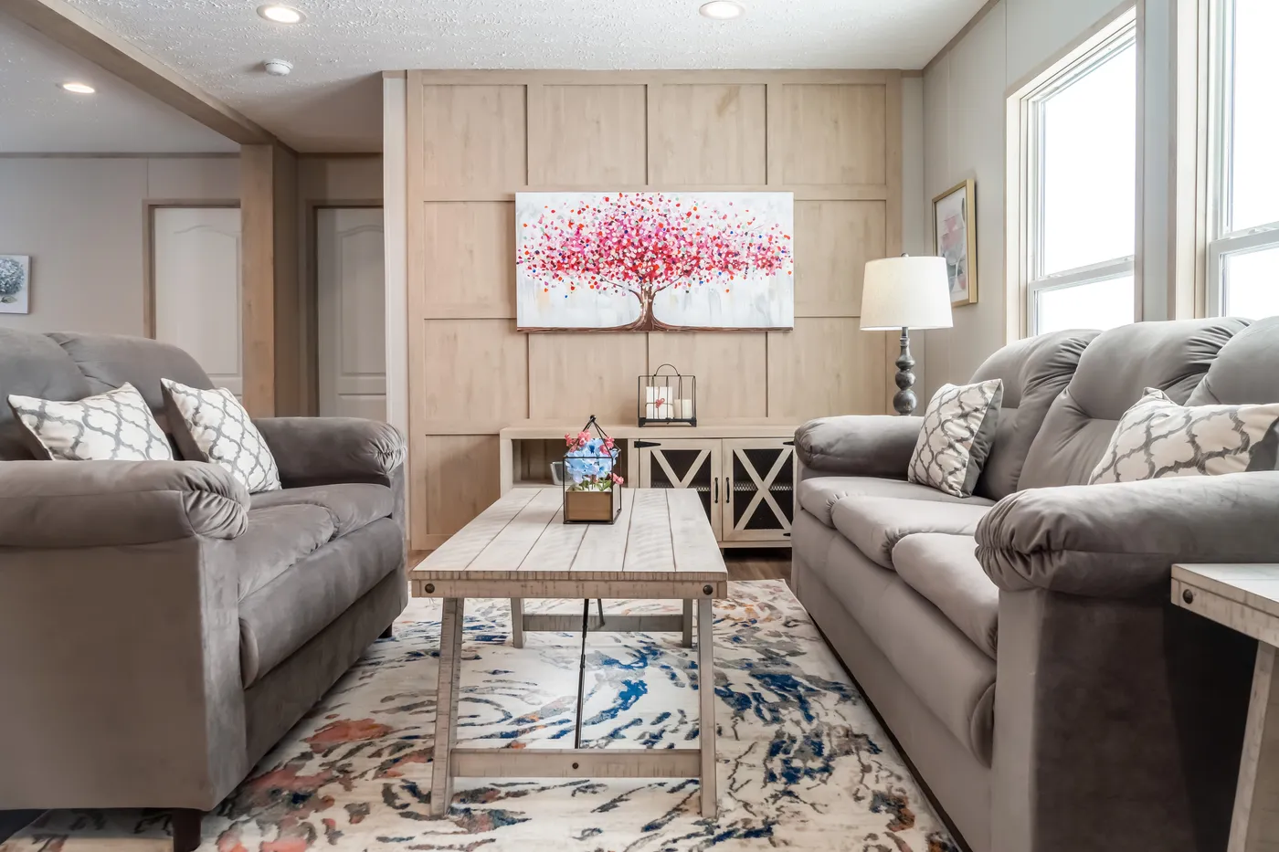 The DESOTO 4828-1148 Exterior. This Manufactured Mobile Home features 3 bedrooms and 2 baths.