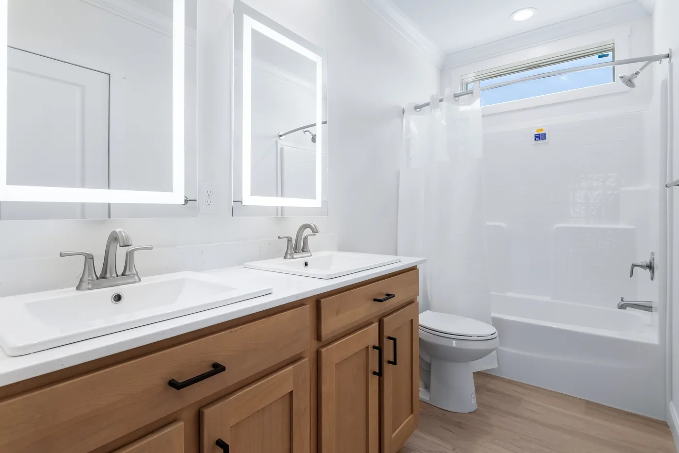 The THE FLORENCE Exterior. This Manufactured Mobile Home features 3 bedrooms and 2.5 baths.