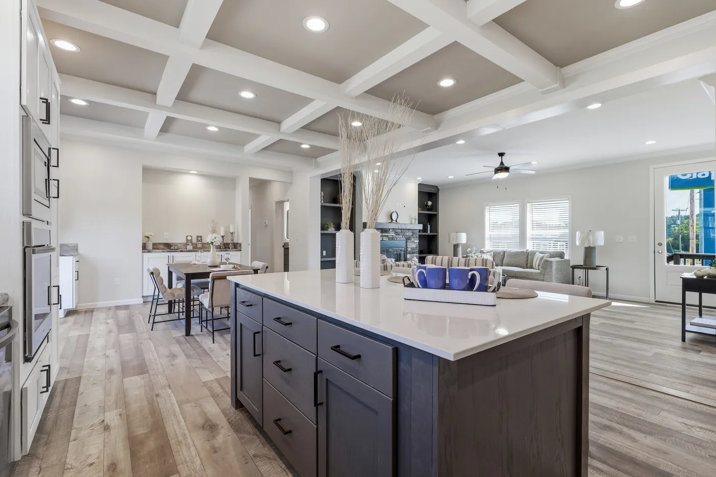 The SUPER 68 ELITE Exterior. This Manufactured Mobile Home features 3 bedrooms and 2 baths.
