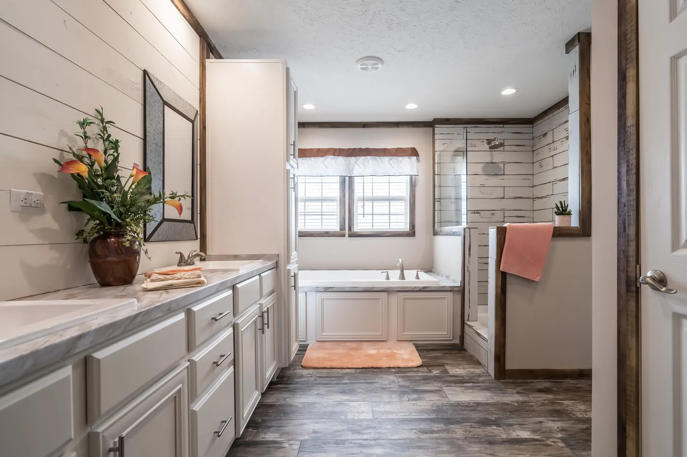The THE TYRA Exterior. This Manufactured Mobile Home features 4 bedrooms and 2 baths.