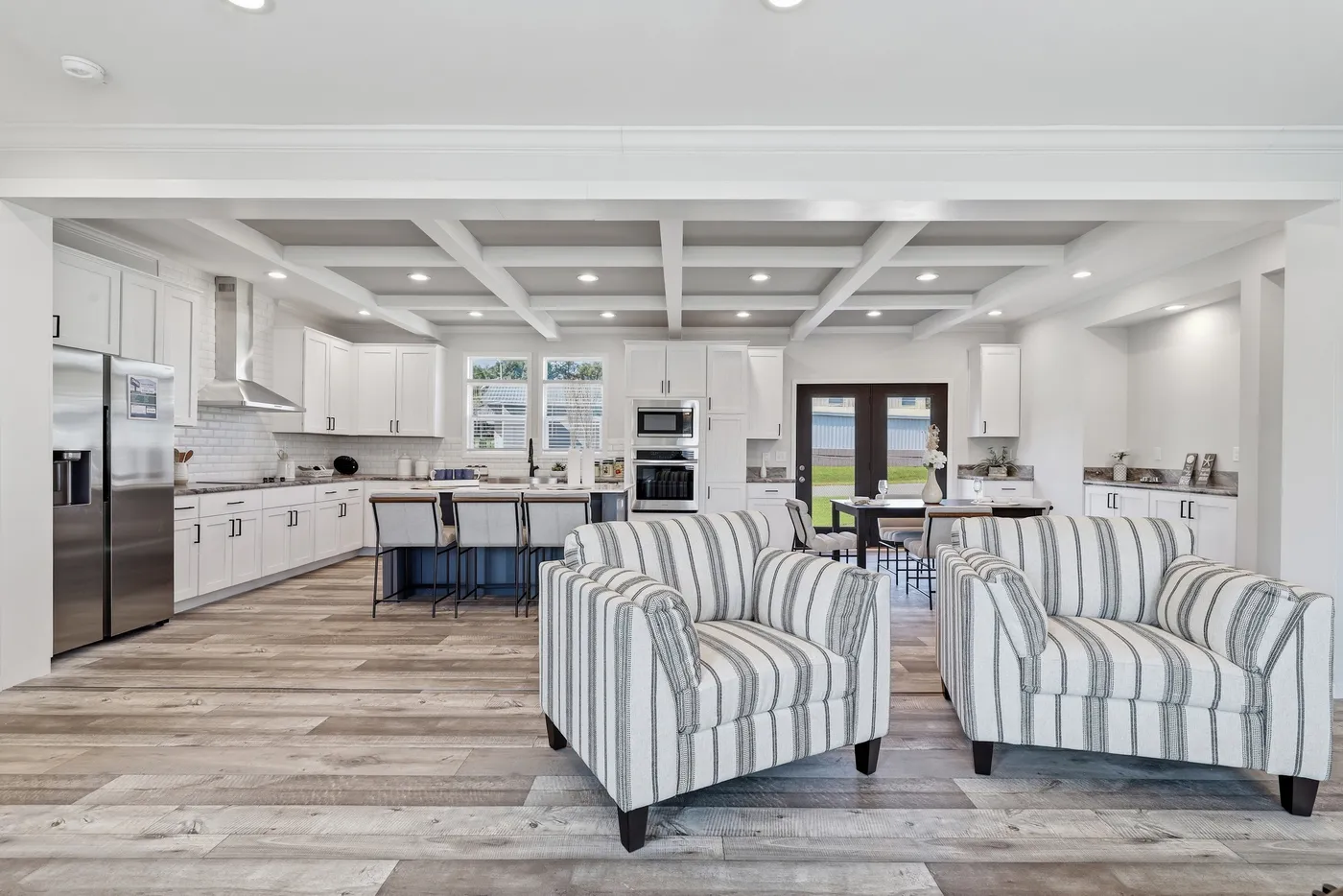 The SUPER 68 ELITE Exterior. This Manufactured Mobile Home features 3 bedrooms and 2 baths.