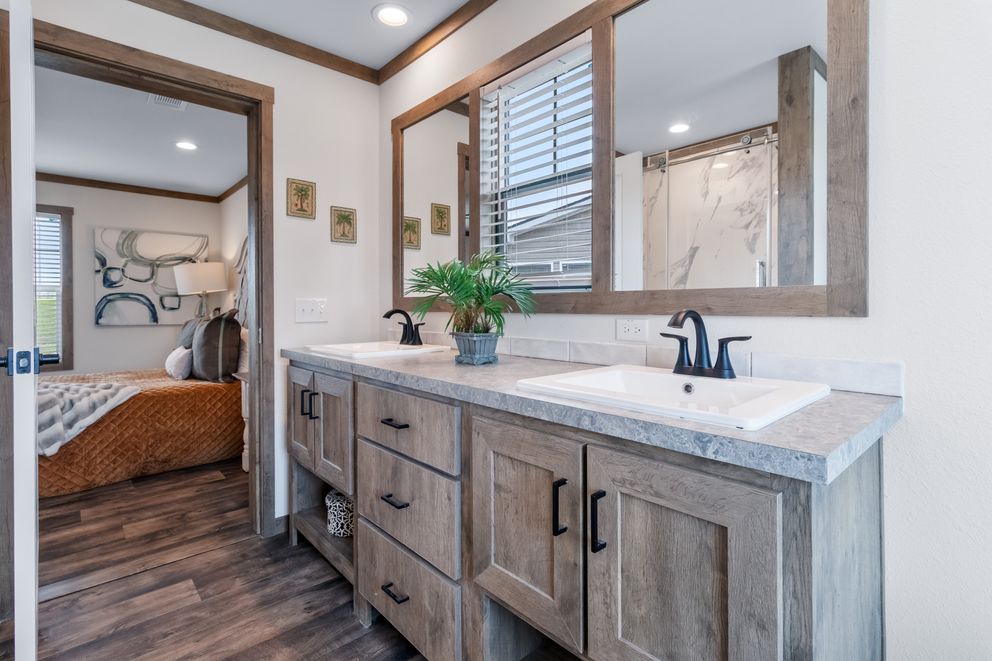 The ISABELLA Exterior. This Manufactured Mobile Home features 3 bedrooms and 2 baths.