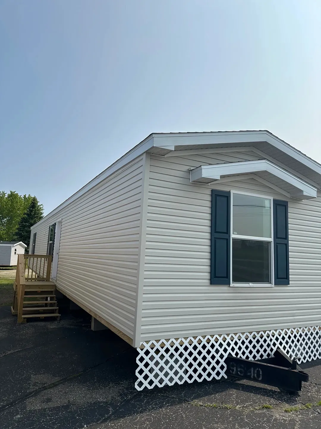 The TOPAZ Exterior. This Manufactured Mobile Home features 3 bedrooms and 2 baths.