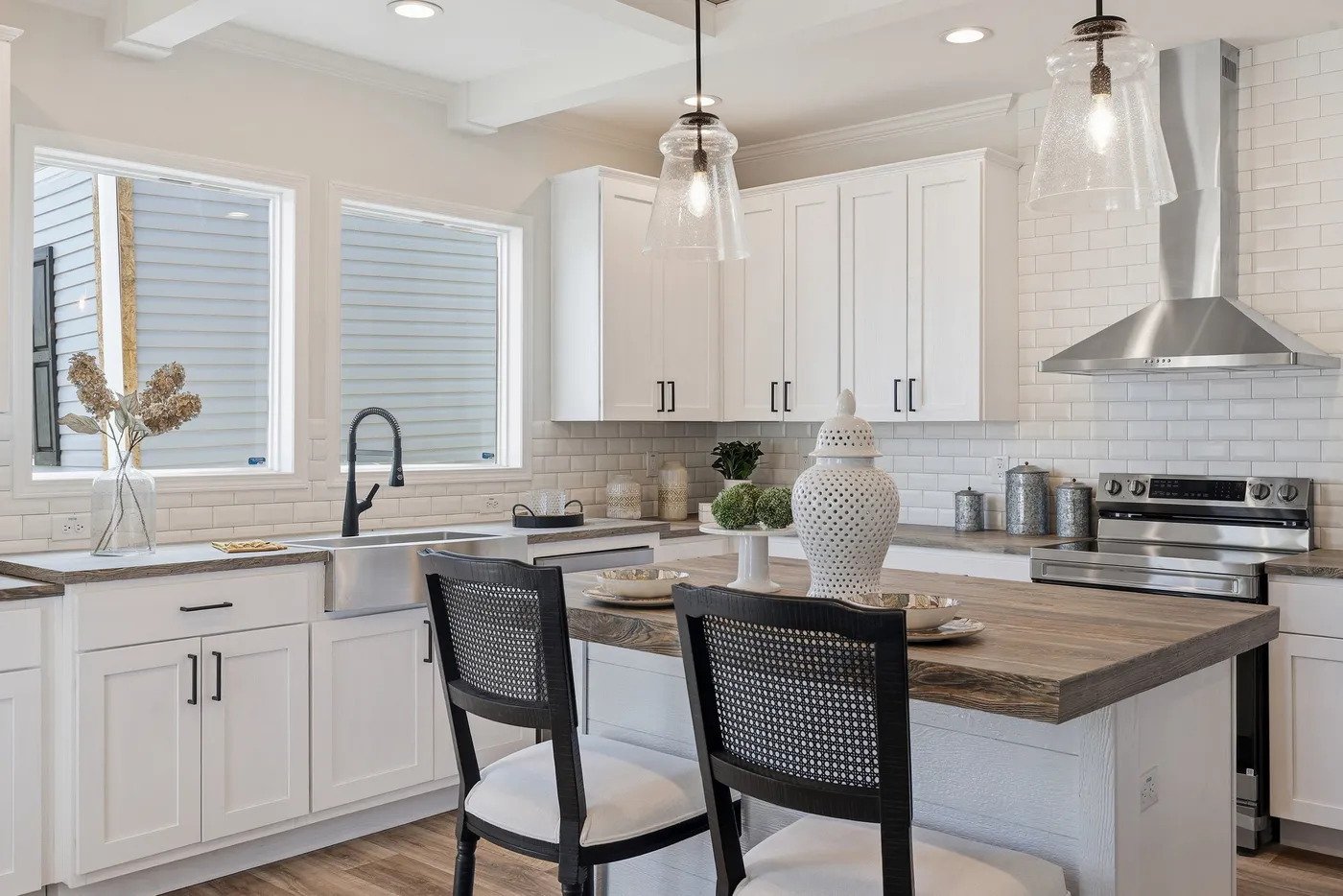 The SOUTHERN CHARM Exterior. This Manufactured Mobile Home features 3 bedrooms and 2 baths.