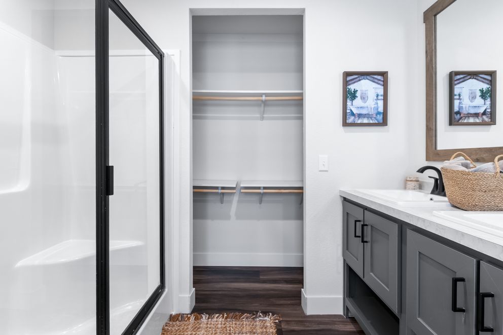 The LEXI Exterior. This Manufactured Mobile Home features 3 bedrooms and 2 baths.