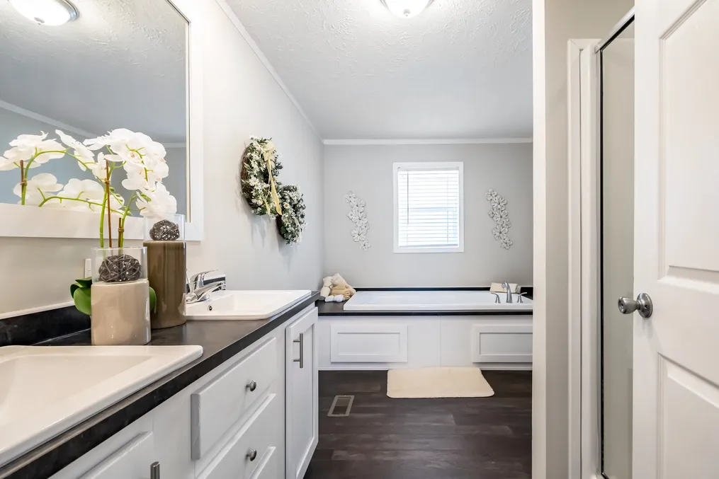 The SANTA FE 684A Exterior. This Manufactured Mobile Home features 4 bedrooms and 2 baths.