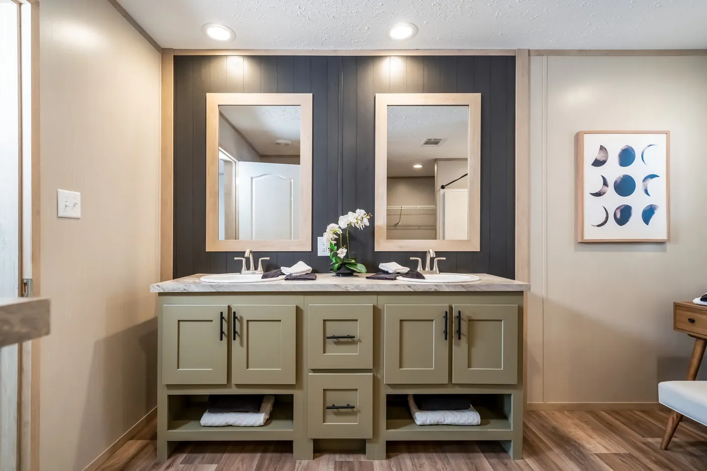 The RAINIER Exterior. This Manufactured Mobile Home features 4 bedrooms and 3 baths.
