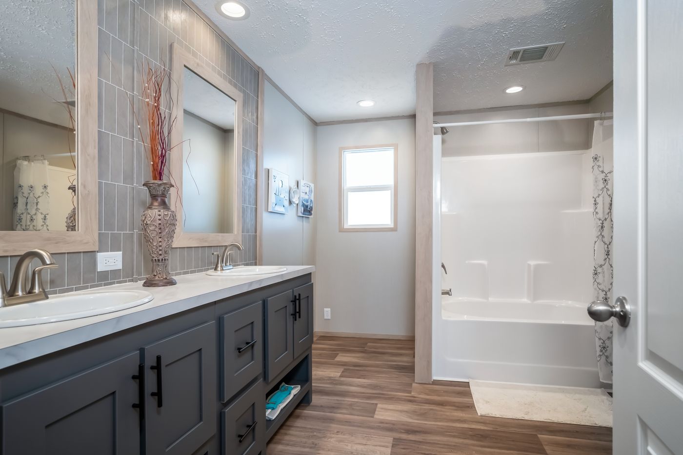 The RIO Exterior. This Manufactured Mobile Home features 3 bedrooms and 2 baths.