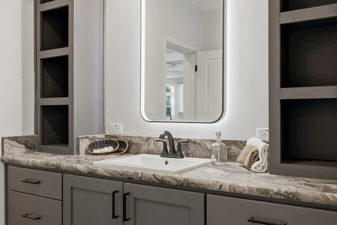 The SUPER 68 ELITE Exterior. This Manufactured Mobile Home features 3 bedrooms and 2 baths.