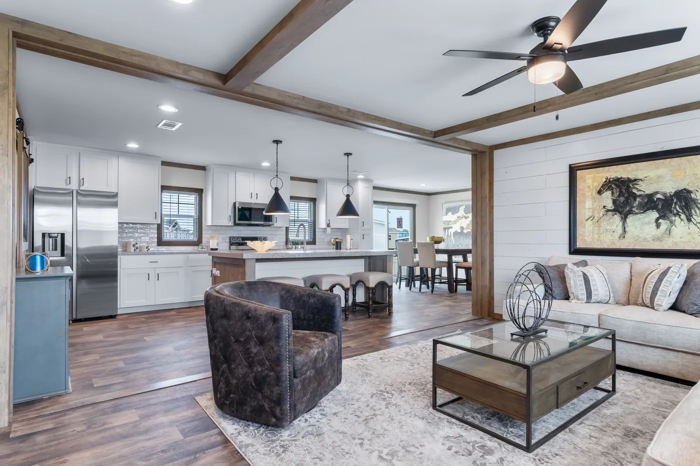 The ISABELLA Exterior. This Manufactured Mobile Home features 3 bedrooms and 2 baths.