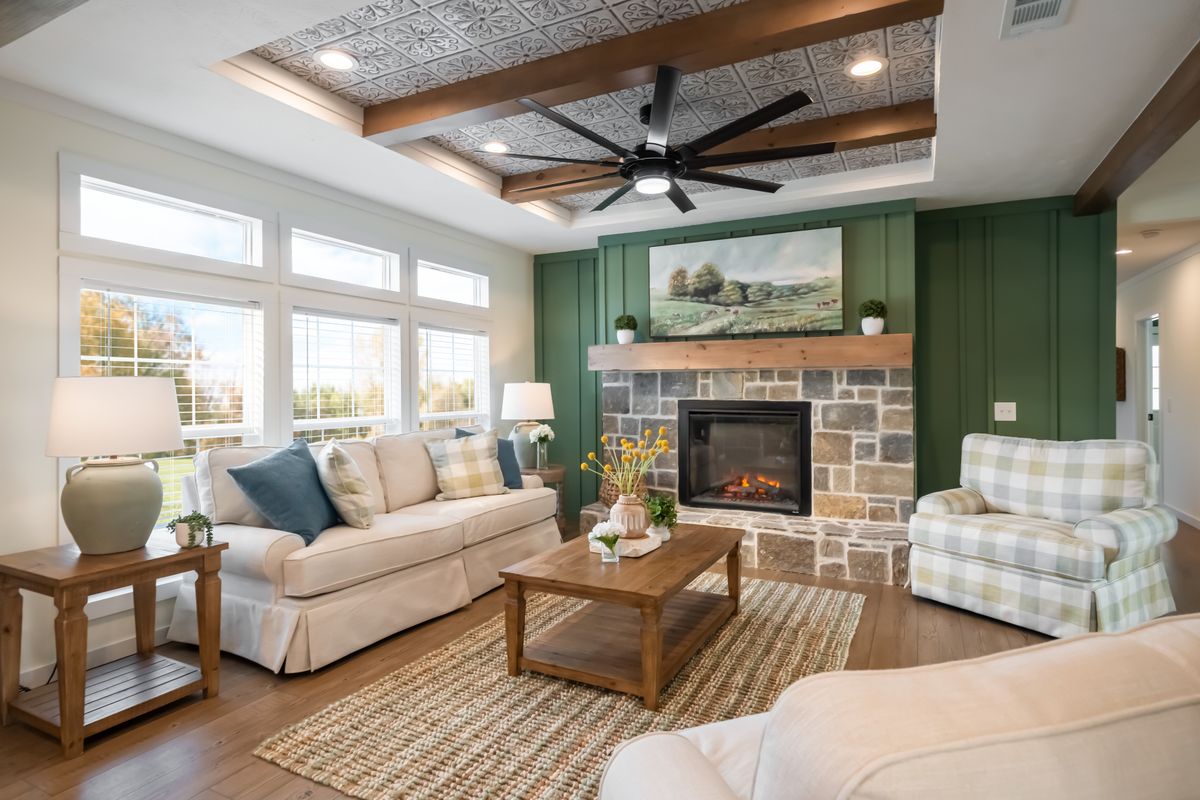 The THE ROCKING CHAIR Exterior. This Manufactured Mobile Home features 3 bedrooms and 2 baths.