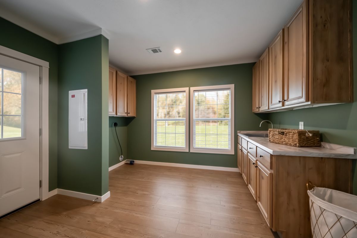 The THE ROCKING CHAIR Exterior. This Manufactured Mobile Home features 3 bedrooms and 2 baths.